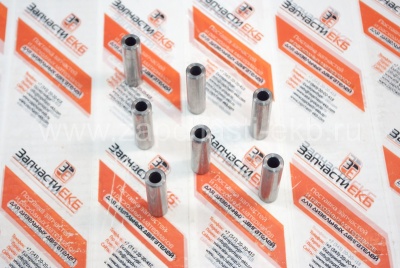 4934063 Направляющая стержня клапана Втулка направляющая впускного/выпускного клапана ﻿GUIDE VALVE STEM Cummins ISL, QSL Взаимозаменяемые номера: 3942645